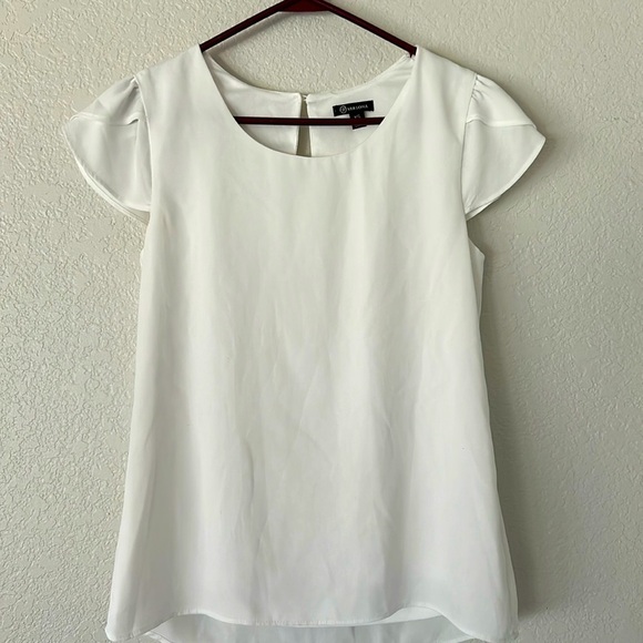 Versona top - Picture 1 of 8